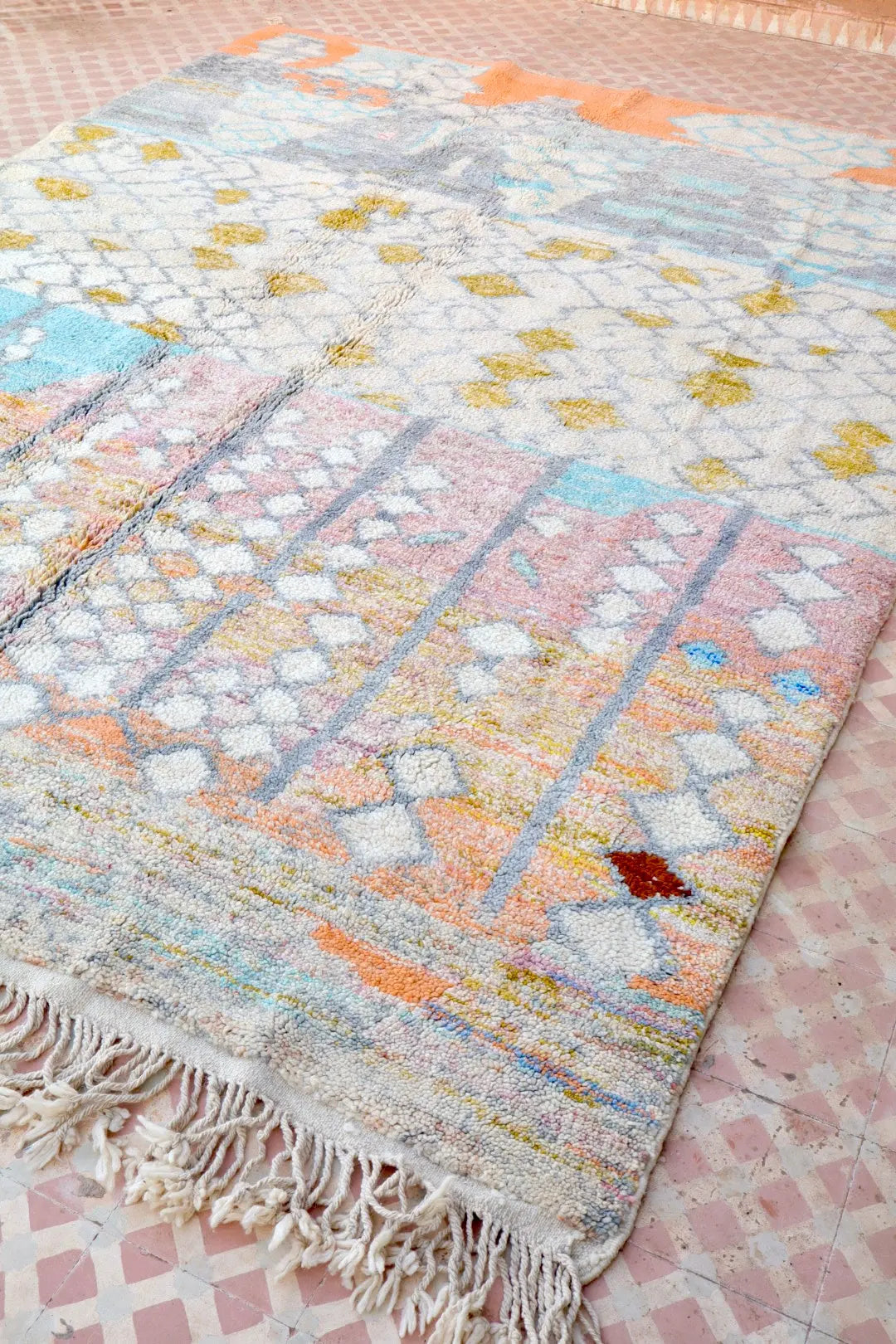 Tapis Berbère Coloré Béni Ouarain Graphique Qualité Supérieure - 294 x 218 cm Néda