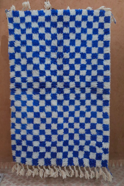 Tapis Berbère Coloré Béni Ouarain à Damiers Bleu Majorelle - 164 x 106 cm