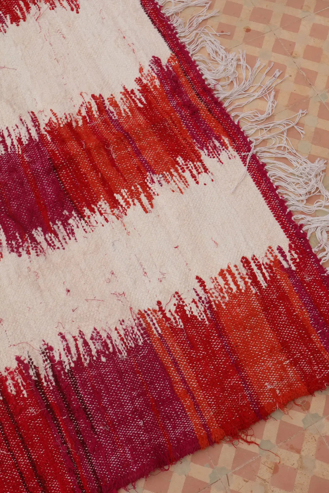 Tapis Berbère Kilim Boucherouite Bordeaux et Blanc - 236 x 139 cm Néda