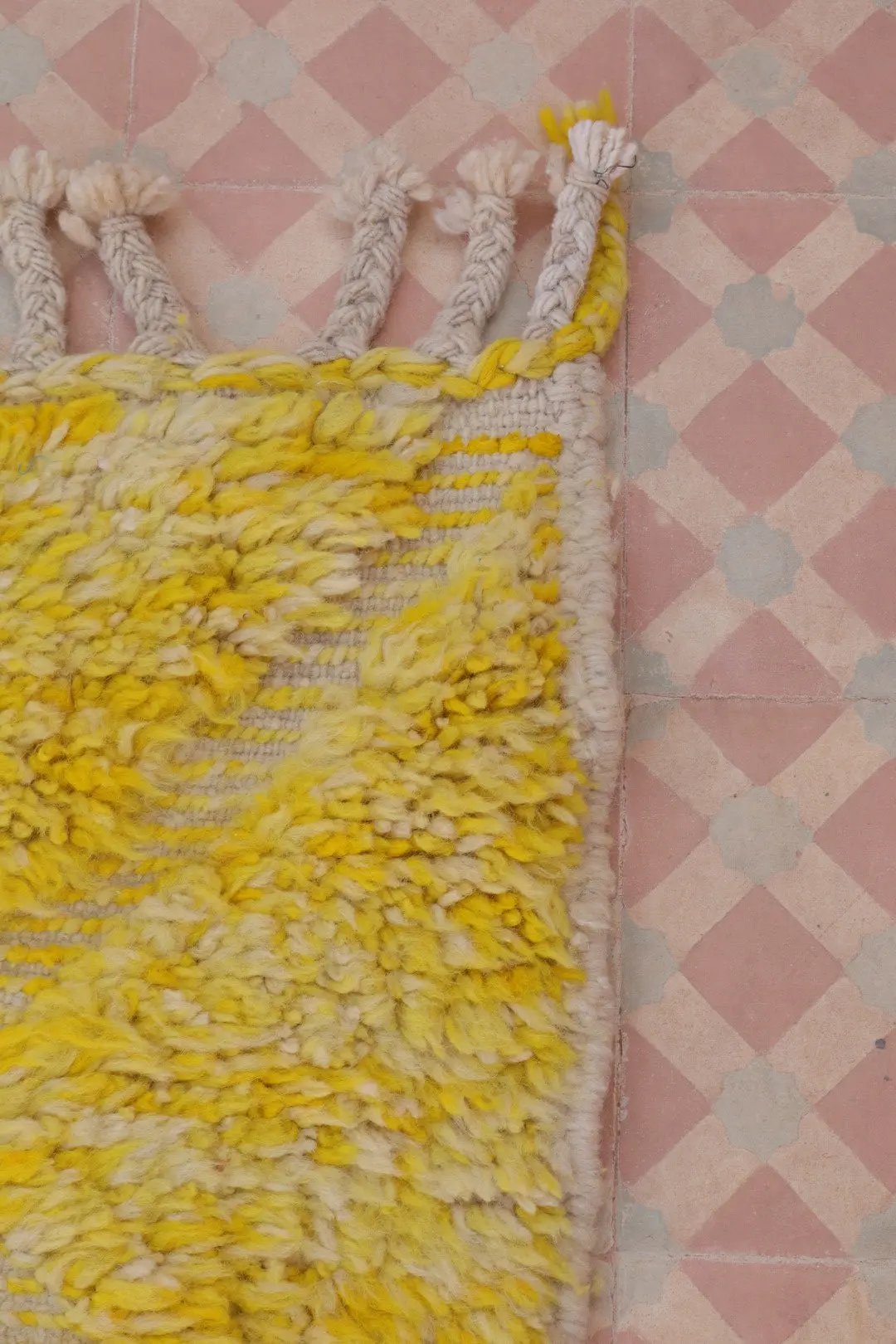 Tapis Berbère Jaune Béni Ouarain- 138 x 106 cm Néda