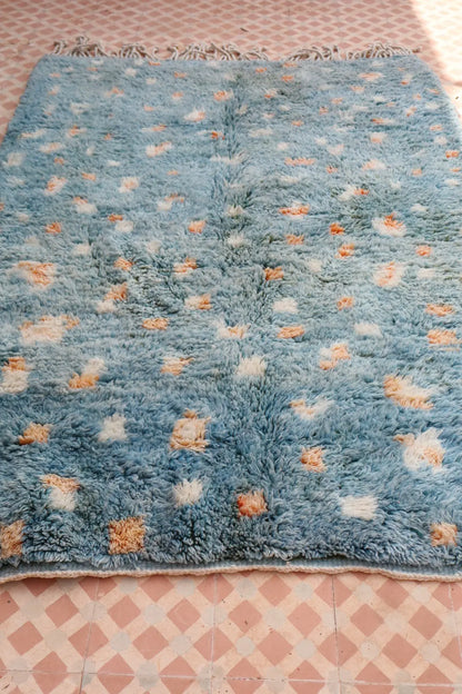 Tapis Berbère Bleu Clair à Pois Orange & Blanc Béni Ouarain Qualité Supérieure - 220 x 140 cm Néda