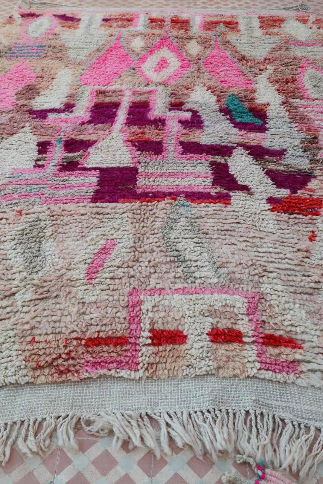 Bunter Berberteppich Boujad Violett Rosa Terrakotta Beige - 290 × 205 cm Néda