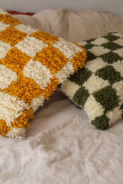 Wool cushion with AYA Damieurs - Orange