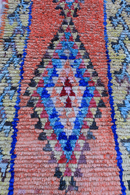 tapis berbère boucherouite vintage orange et jaune, tapis marocain boucherouite orange clair, 