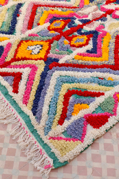 Tapis Berbère Coloré Azilal Trame et Motifs Verte-  240 x 152 cm Néda