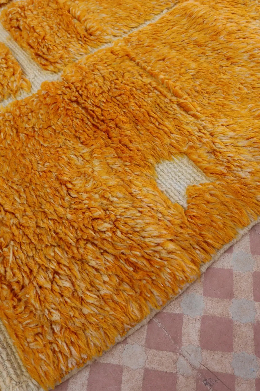 Tapis Berbère Mrirt Coloré Jaune d’Or - 287 x 178 cm Néda