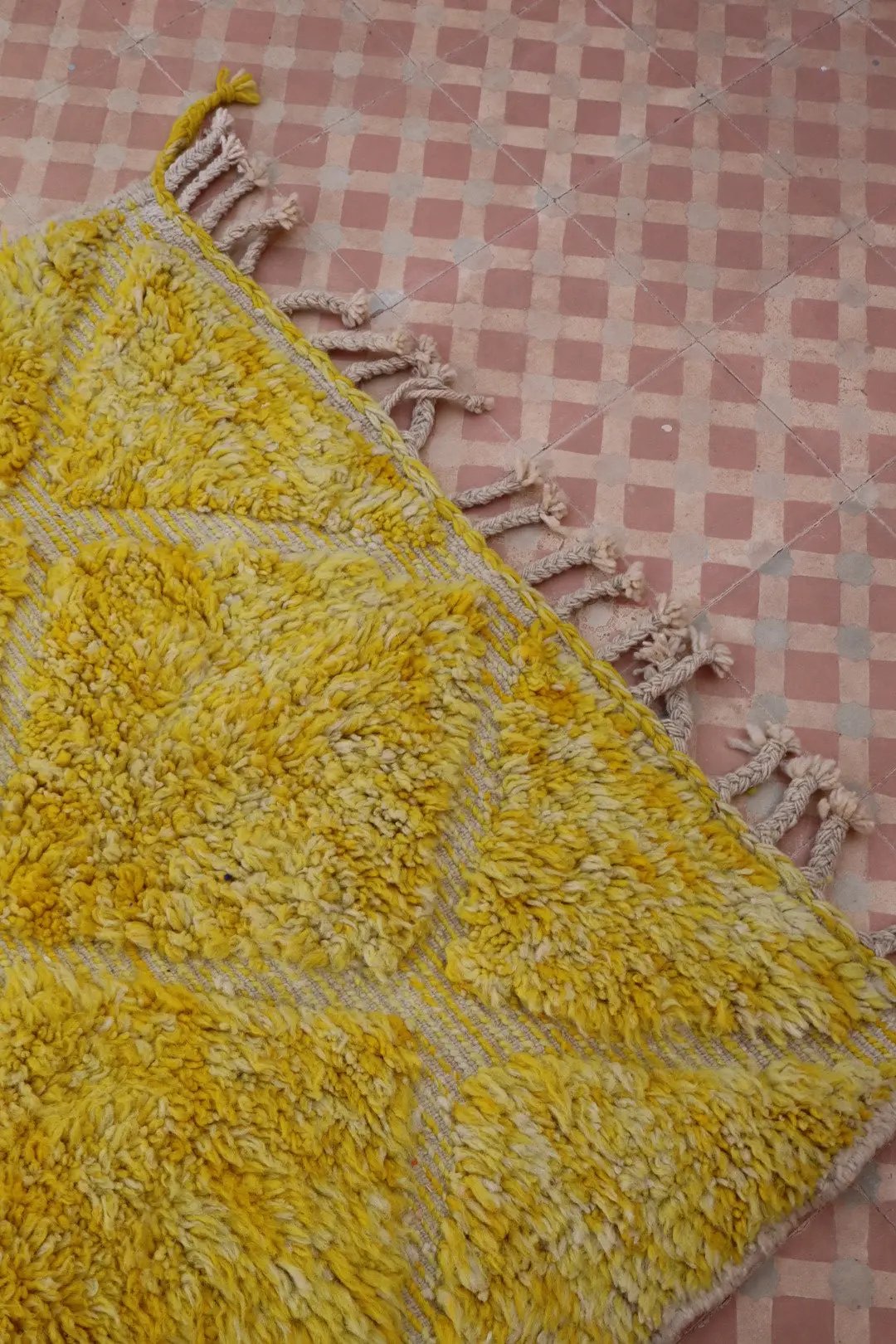 Tapis Berbère Jaune Béni Ouarain- 138 x 106 cm Néda