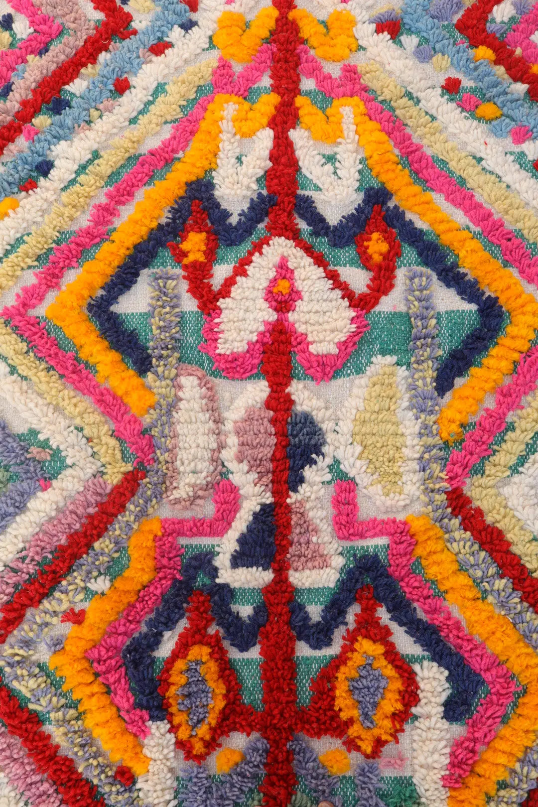 Tapis Berbère Coloré Azilal Trame et Motifs Verte-  240 x 152 cm Néda