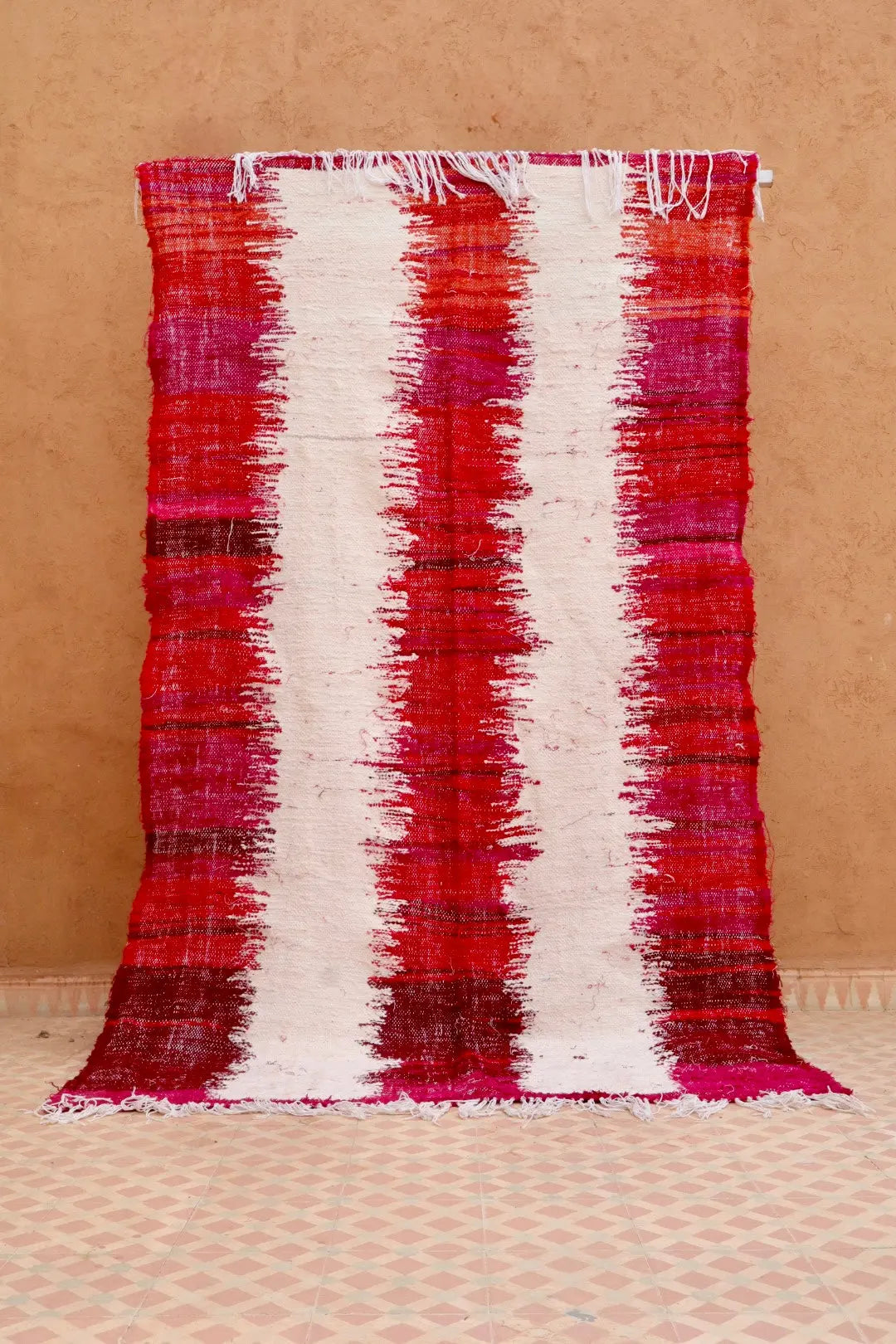 Tapis Berbère Kilim Boucherouite Bordeaux et Blanc - 236 x 139 cm Néda