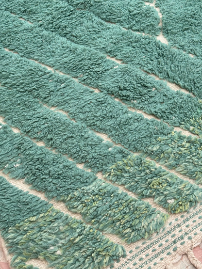 Berber carpet Béni Ouarain Modern Almond Green- 290 x 215 cm