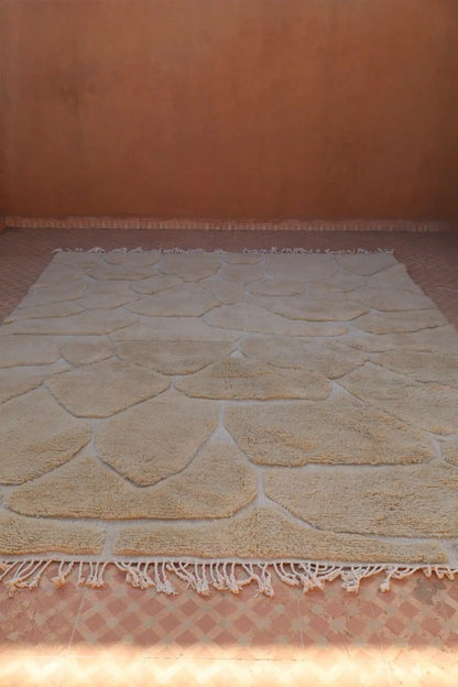 Tapis Berbère Béni Ouarain Blanc Moderne à Reliefs Qualité Supérieure- 310 x 256 cm Néda