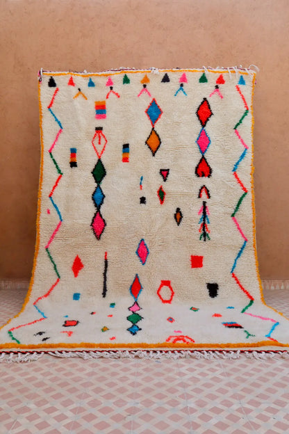 Tapis Berbère Coloré Blanc Motifs Multicolore Cadre Jaune - Azilal Néda