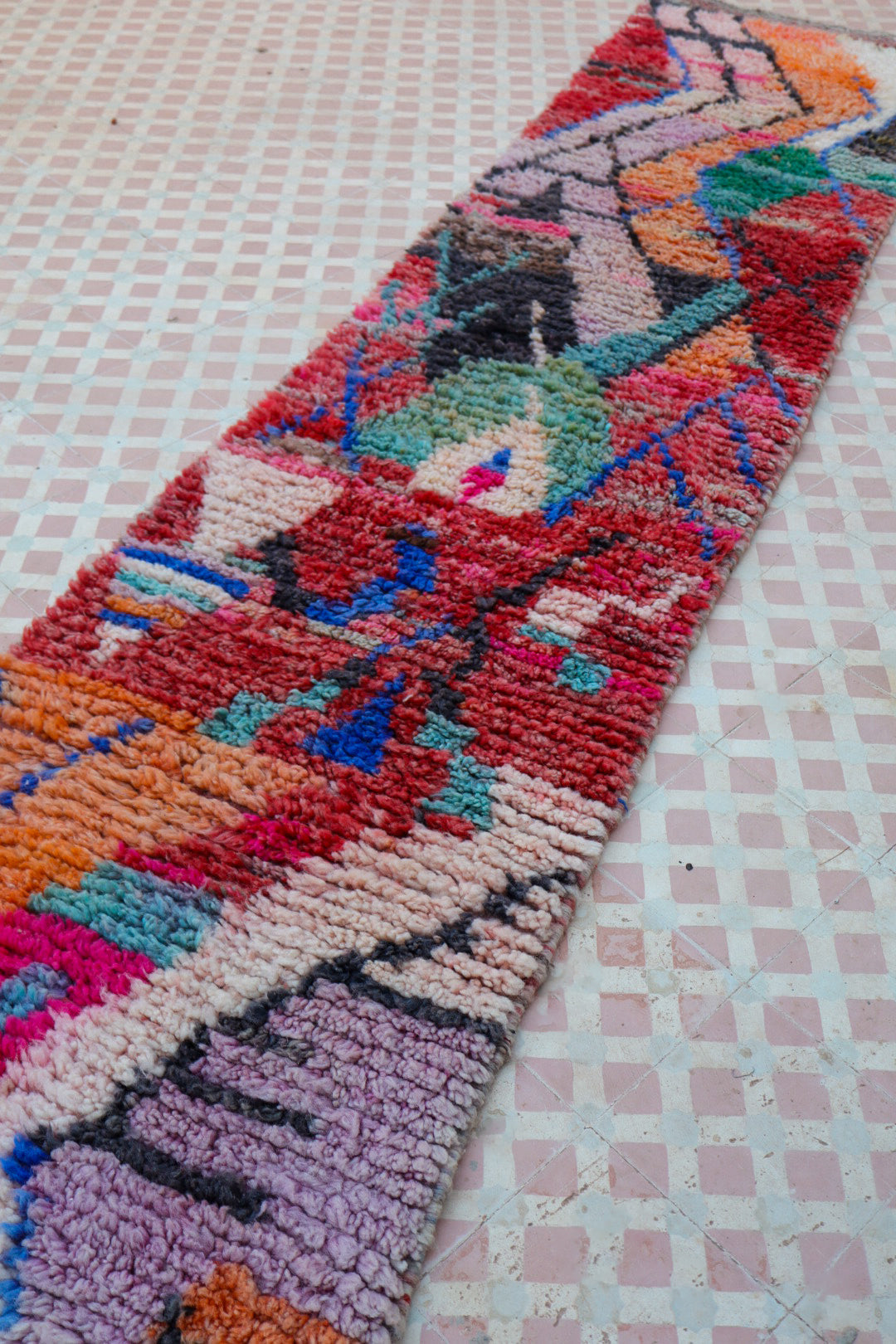 Tapis berbère de couloir coloré boujad 