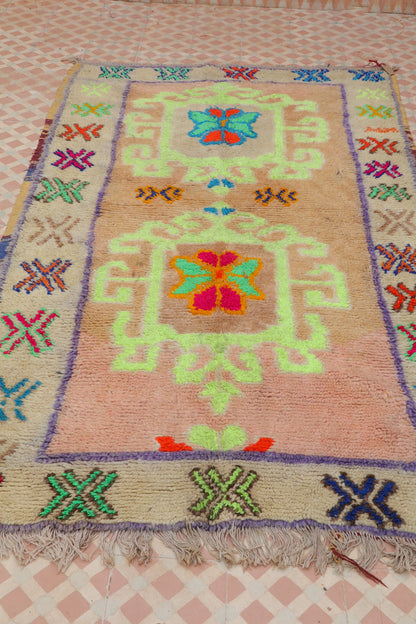 Alfombra bereber Azilal Beige con motivos de color Fluo - 210 x 118 cm