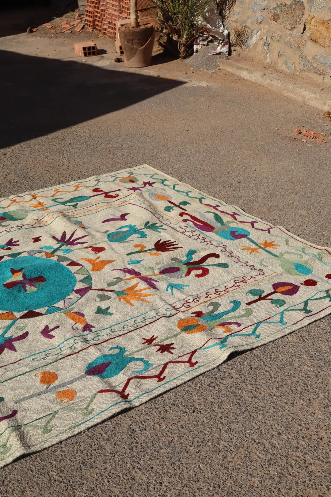 Tapis Kilim Suzani Blanc Bleu Multicolore – 240x 170 cm Néda