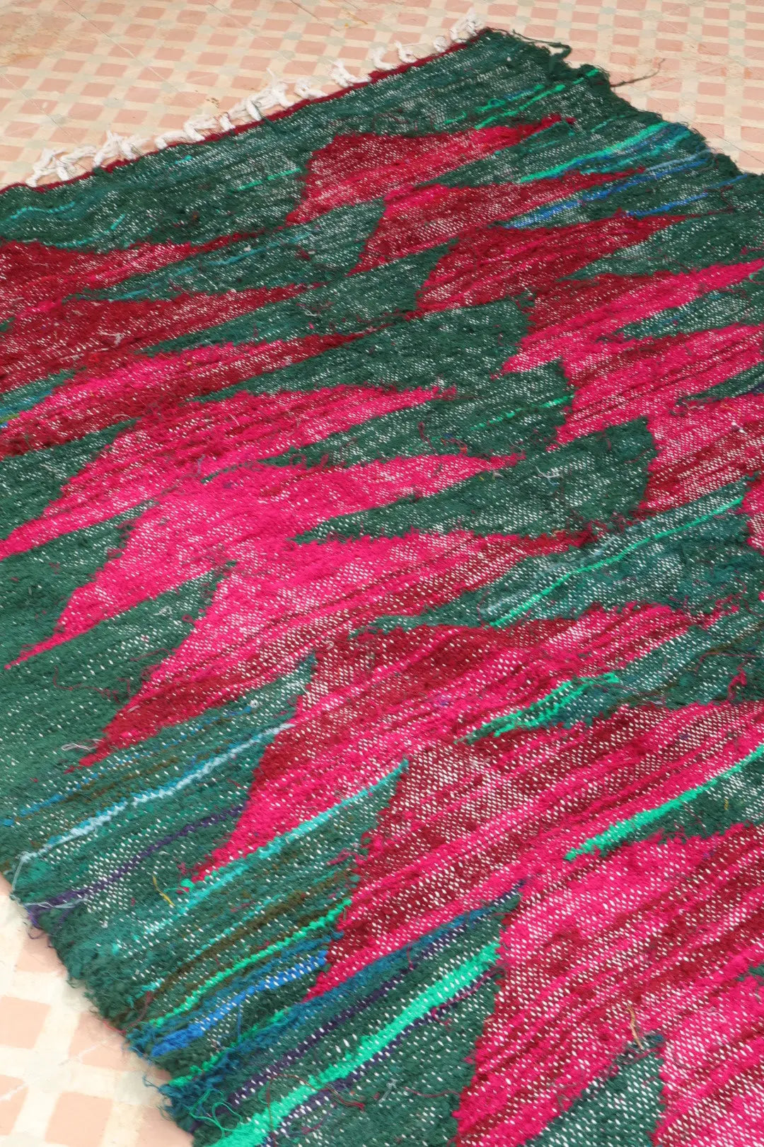 Tapis Berbère Coloré Kilim Boucherouite Vert Sapin et Bordeaux  - 248 x 145 cm Néda