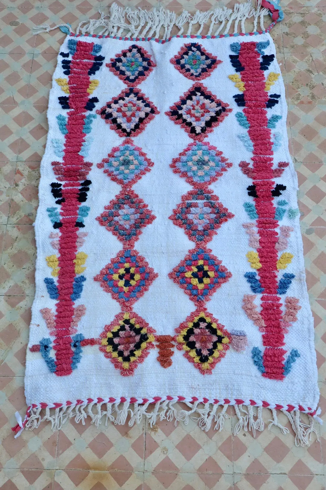 Tapis Berbère Boucherouite Coloré – Coton recyclé et lavable - 72 x 110 cm Néda