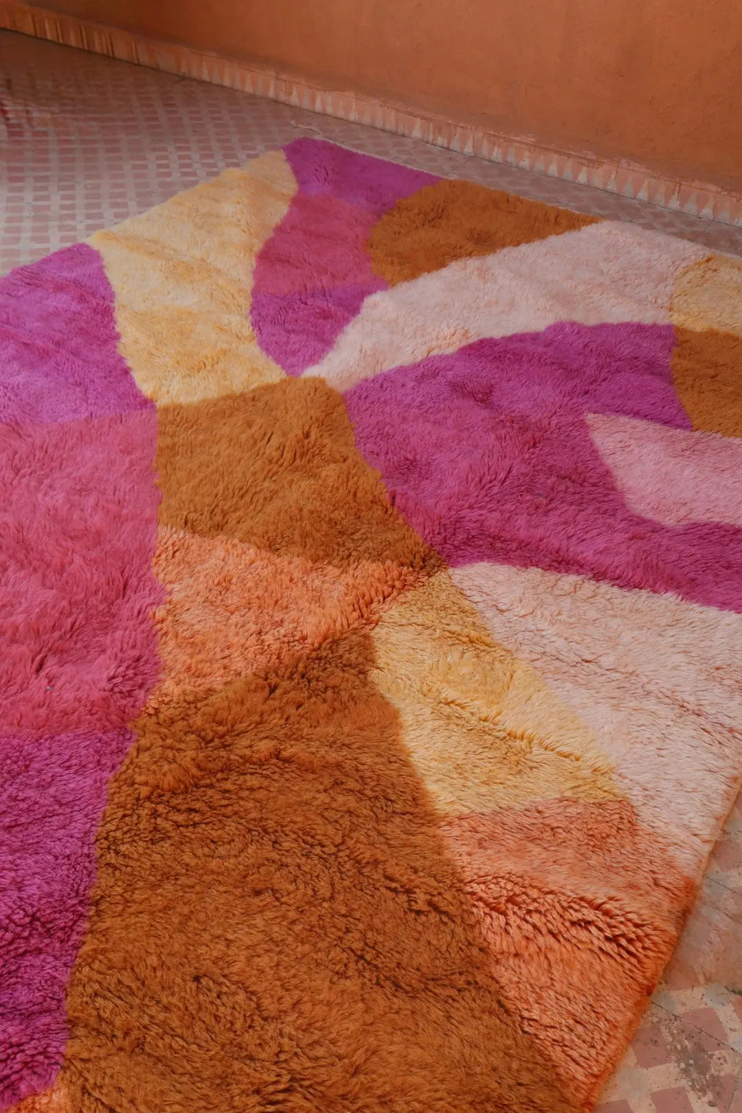 Tapis Berbère Mrirt « Sun Kissed » Les Dessins de Néda - 200 x 300 cm Néda