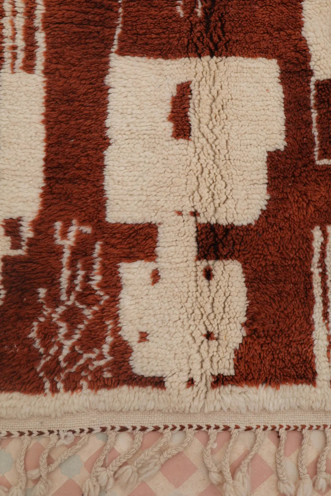 Tapis Berbère Azilal Contemporain Marron et Blanc - 238 x 143 cm Néda