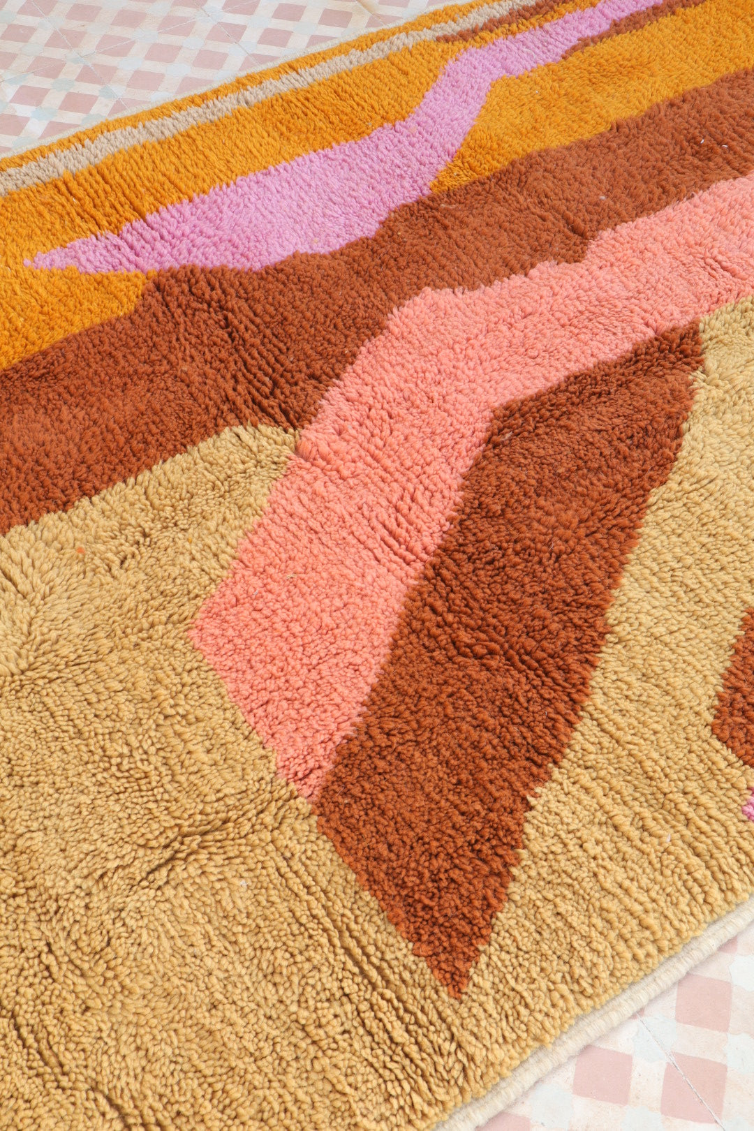 Tapis Berbère Azilal Contemporain Qualité Supérieure - 245 x 132 cm Néda