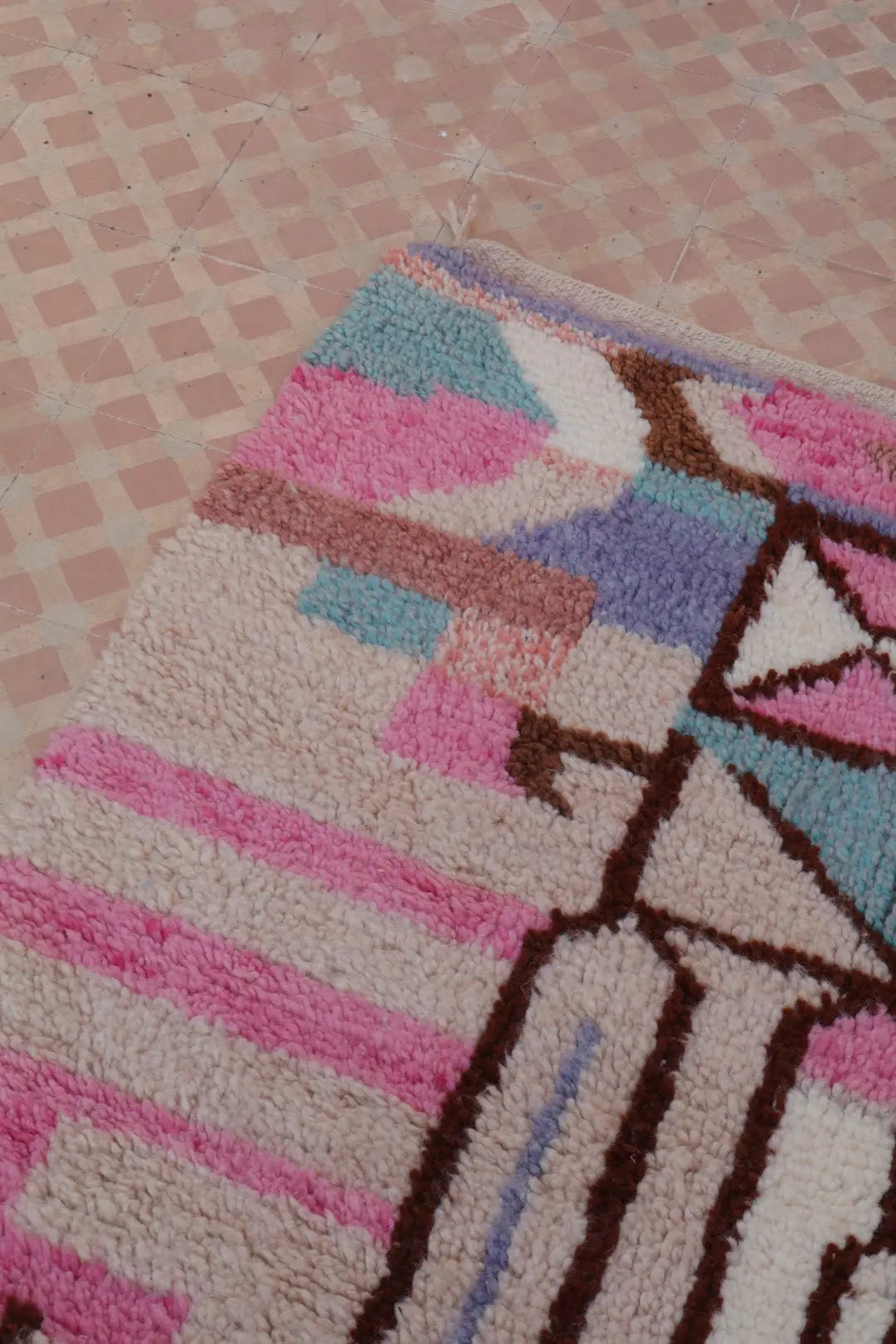 Tapis Berbère Coloré Béni Ouarain Qualité Supérieure - 236 x 158 cm Néda