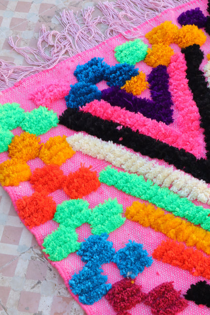 Tappeto Berbero Colorato Rosa Motivi Fluo- 190 x 142 cm Néda