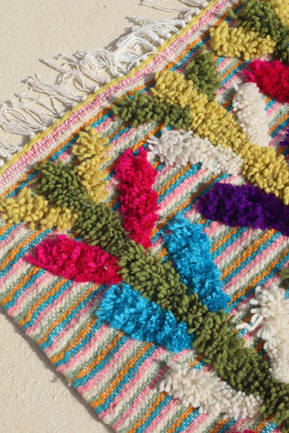 Tapis Berbère Coloré Azilal à Reliefs - 113 x 68 cm Néda