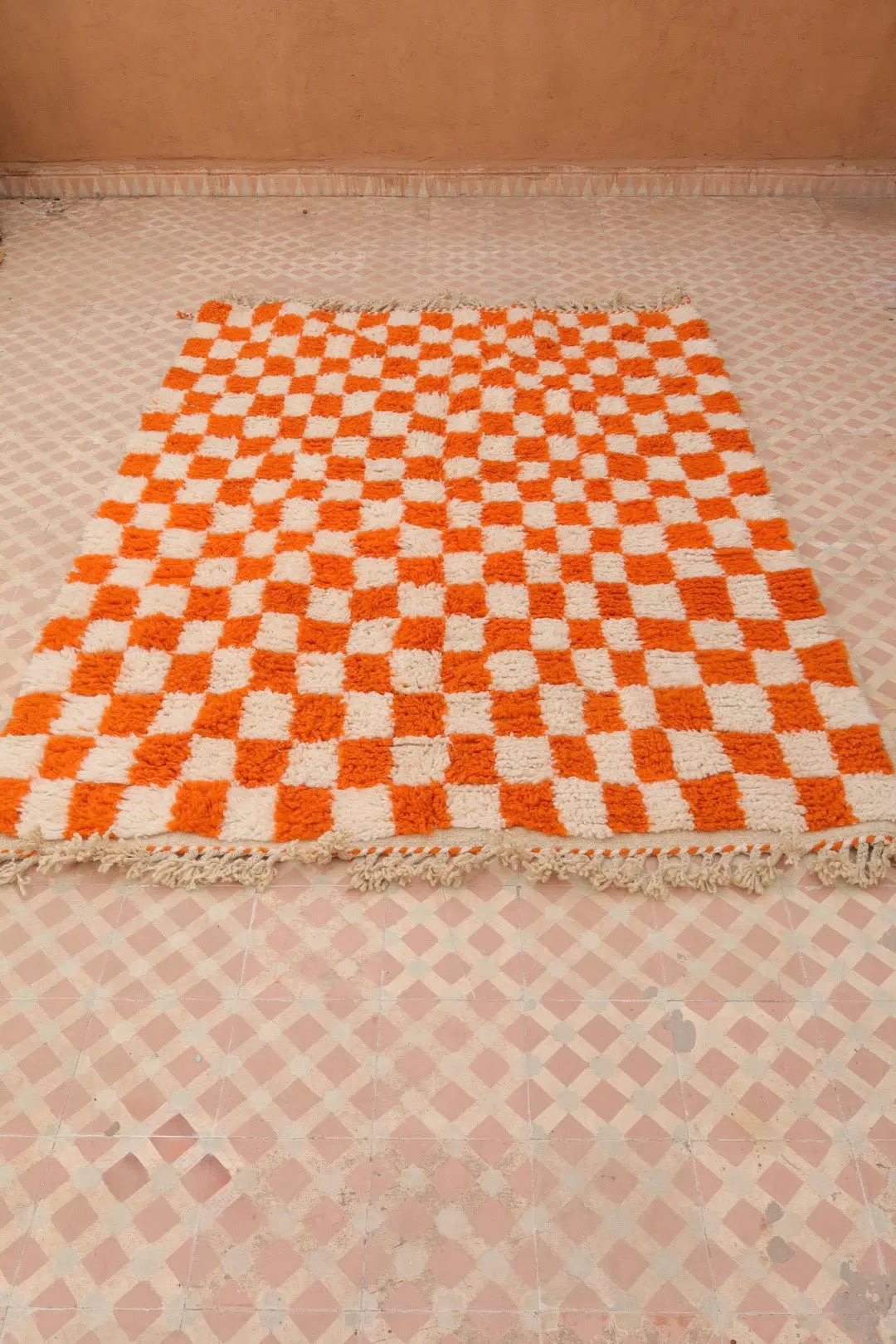 Tapis Berbère à Damiers Orange Béni Ouarain- 208 x 153 cm Néda