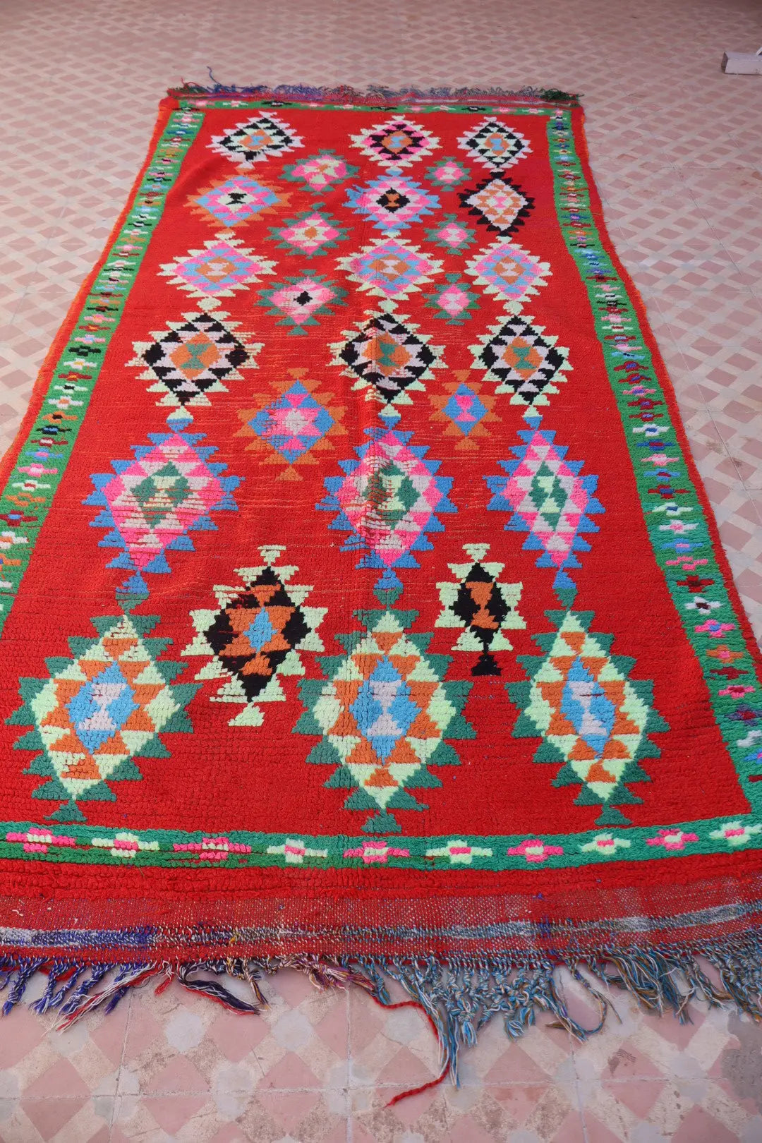 Tapis Berbère Azilal Vintage Coloré Rouge - 238 x 107 cm Néda