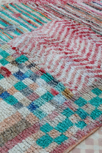 Tapis Berbère Boujad Motifs Colorés - 253 x 151 cm Néda
