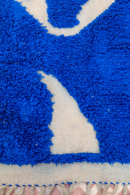 Berber rug Béni Ouarain Blue Klein Modern - 240 x 153 cm