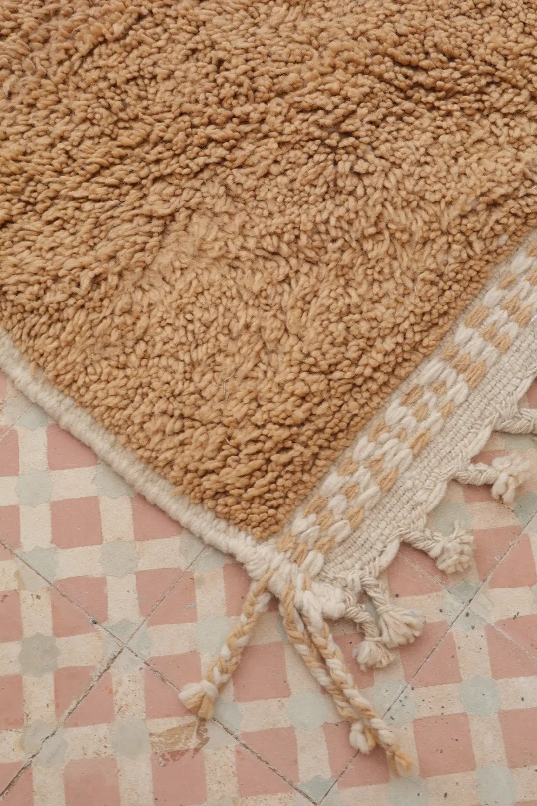 سجادة بربرية ملونة «جزيرة» - رسومات نيدا - 302 × 193 سم نيدا