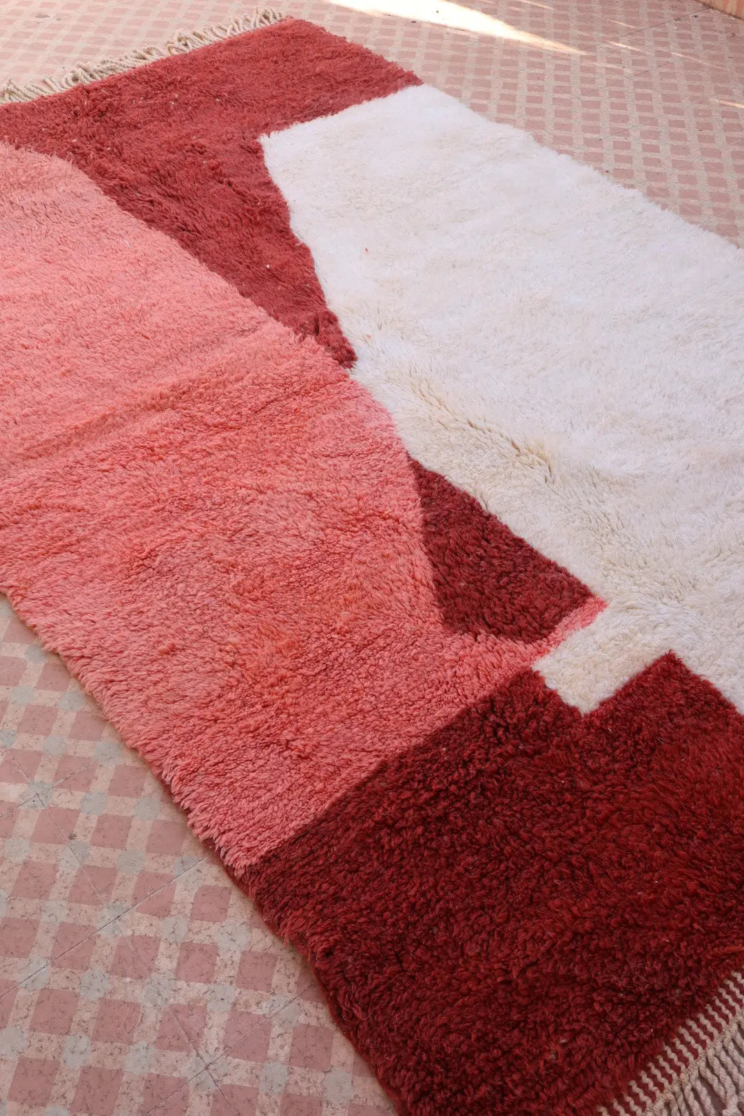 Tapis Berbère Coloré Contemporain Marron & Rose Qualité Supérieure - 260 x 155 cm Néda