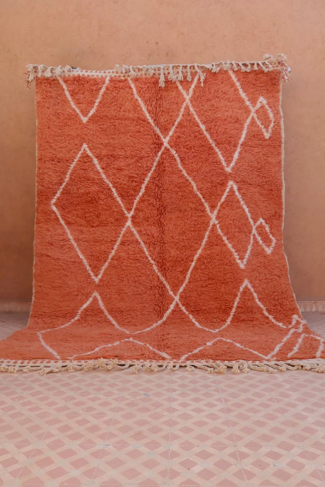 Tapis Berbère Coloré Terracotta et Blanc Béni Ouarain- 288 x 195 cm Néda