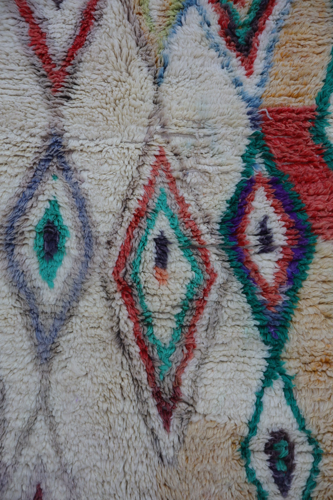 Tapis Berbère Boujaad Blanc Motifs Colorés - 222 x 146 cm Néda