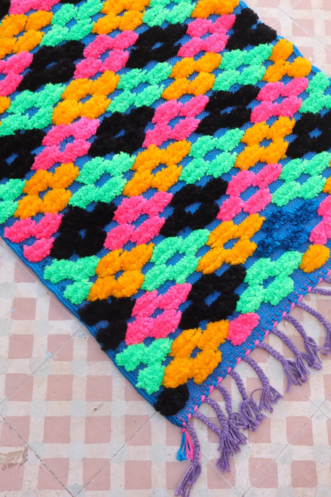 Tapis Berbère Couloir Azilal Bleu à Motifs Reliefs Multicolores - 313 x 74 cm Néda