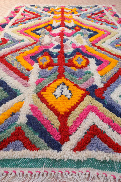 Tapis Berbère Coloré Azilal Trame et Motifs Verte-  240 x 152 cm Néda