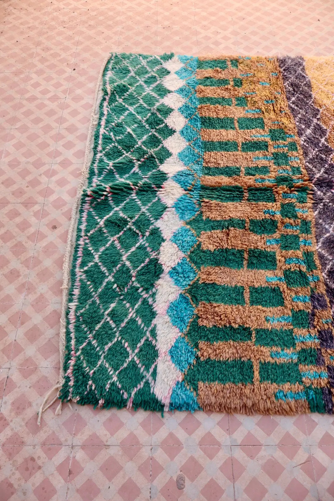 Tapis Berbère Coloré Béni Ouarain Qualité Supérieure - 269 x 162 cm Néda