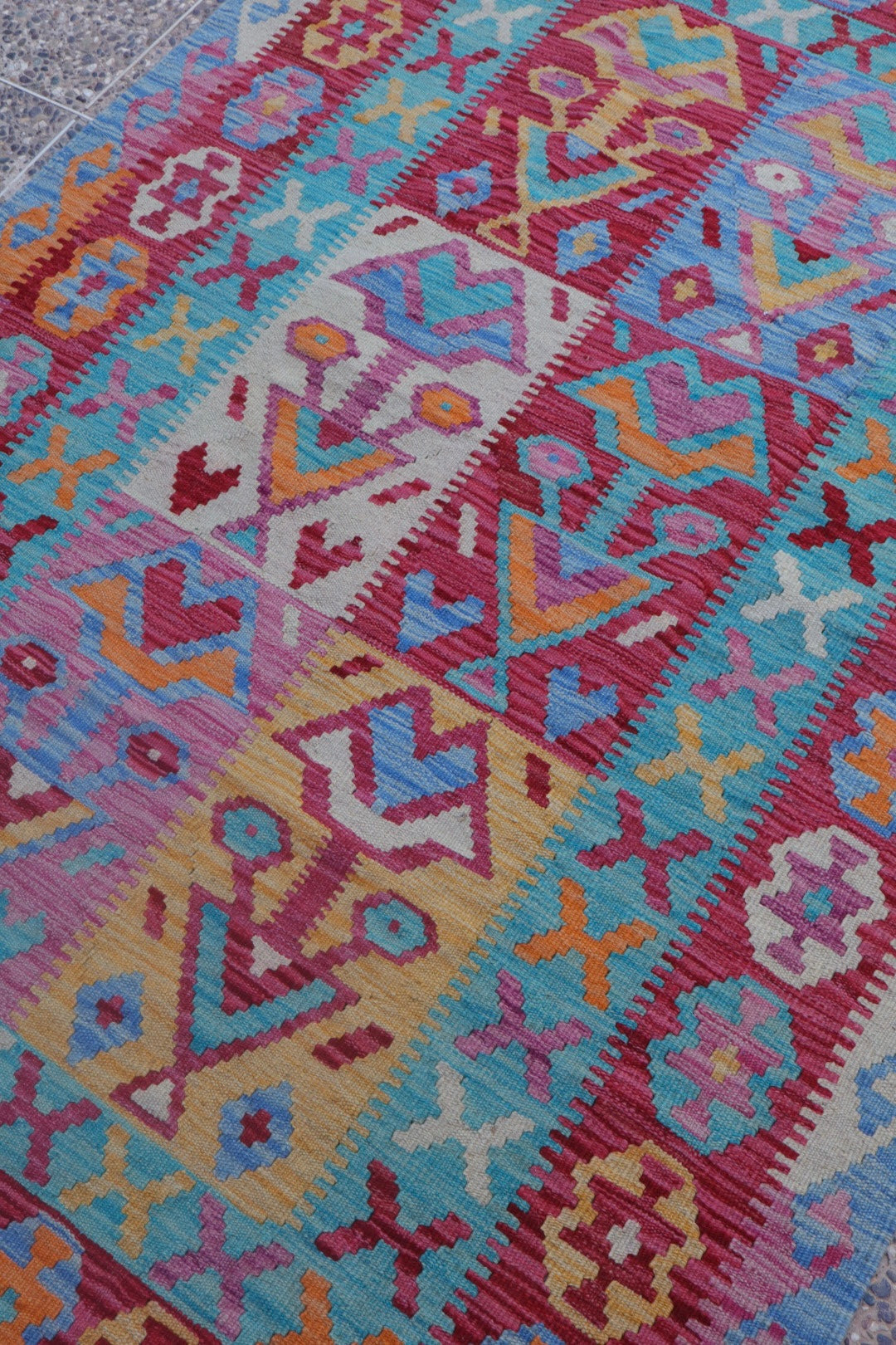 Tapis Kilim Afghan Traditionnel Rose et Bleu- 191 x 121 cm