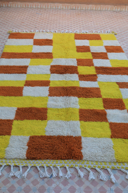 Colored Berber carpet Béni Ouarain with yellow and brown tiles - 263 x 155 cm