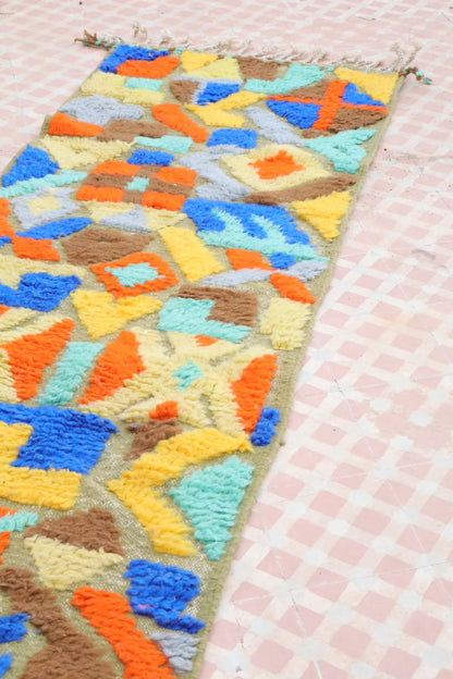 Tapis Berbère Couloir Béni Ouarain Multicolore en Reliefs- 303 x 77 cm Néda