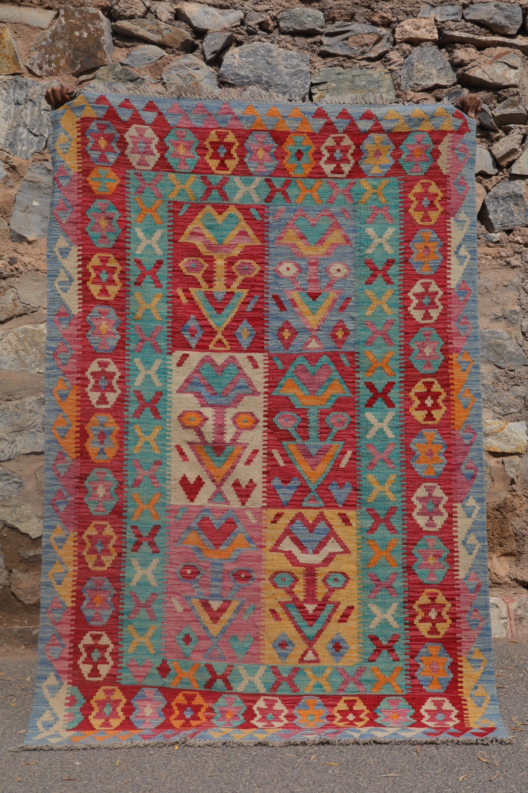 Tapis kilim afghan coloré multicolore rose bleu jaune