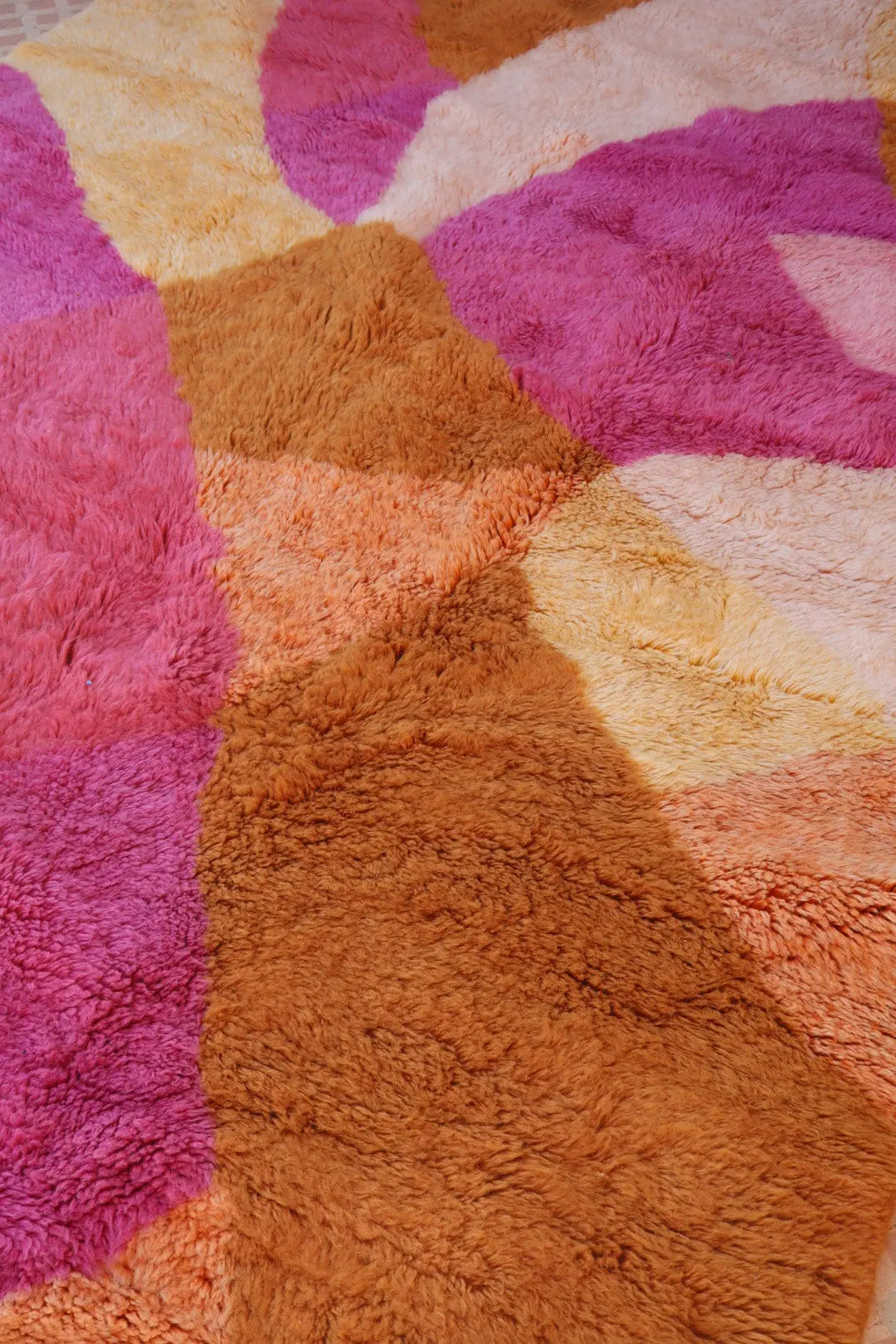 Tapis Berbère Mrirt « Sun Kissed » Les Dessins de Néda - 200 x 300 cm Néda
