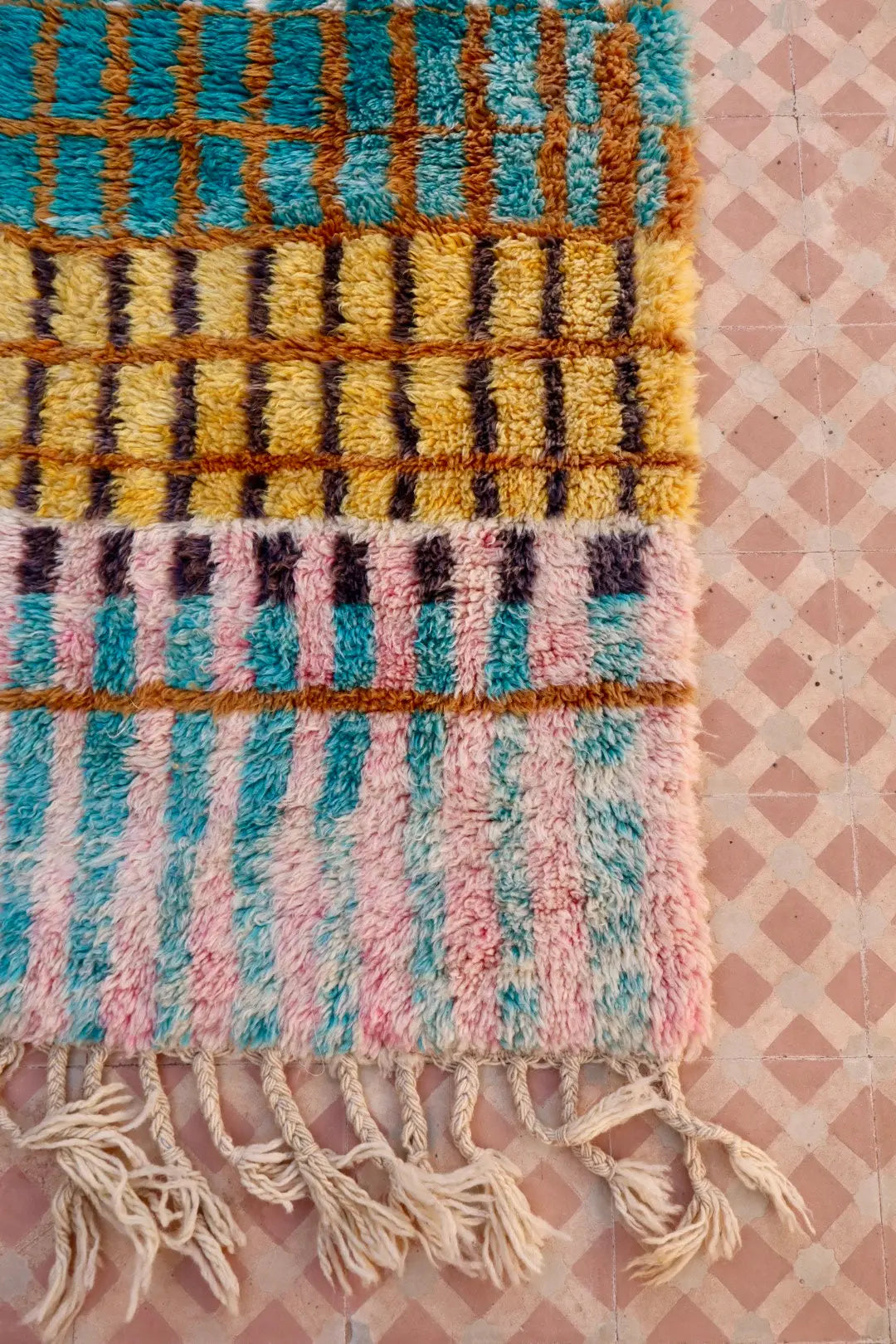 Tapis Berbère Coloré Béni Ouarain Qualité Supérieure - 269 x 162 cm Néda