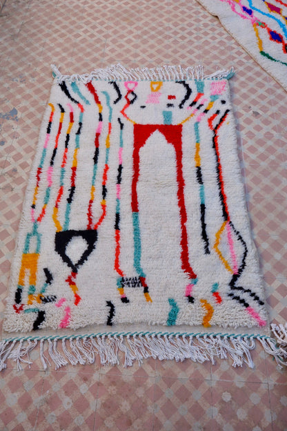 Tapis Berbère Azilal Blanc Motifs Losanges Colorés et Fluo- 149  x 104 cm Néda