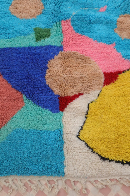 Tapis Berbère Multicolore Retranscritpion du Tableau de Mael Le Briand - 254 x 150 cm Néda