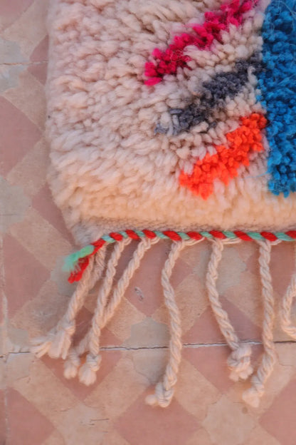 Tapis Berbère Azilal Colorés Motifs Multicolores et Fluo- 262 x 191 cm Néda