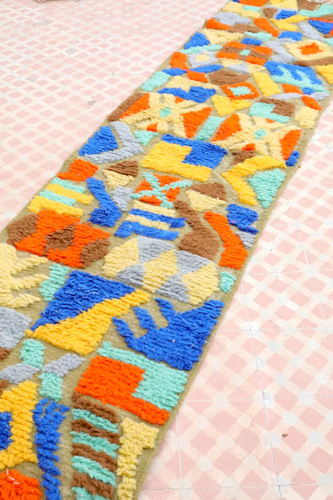 Tapis Berbère Couloir Béni Ouarain Multicolore en Reliefs- 303 x 77 cm Néda