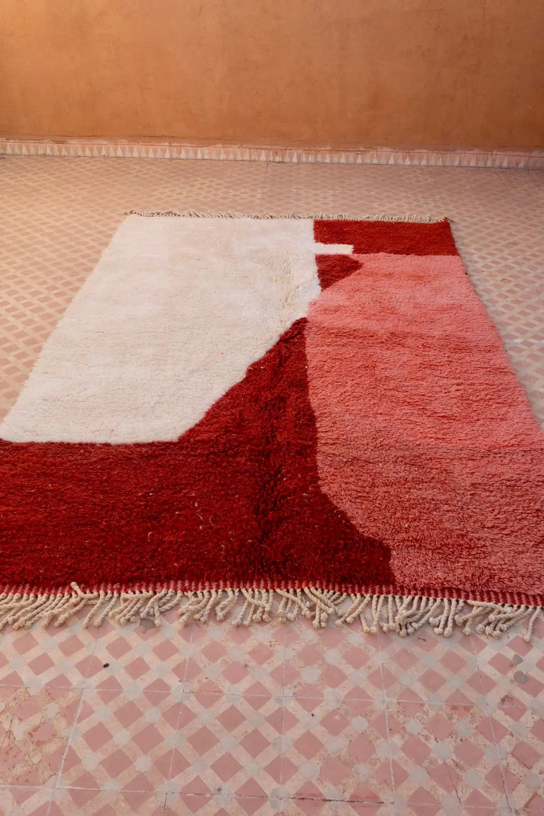 Tapis Berbère Coloré Contemporain Marron & Rose Qualité Supérieure - 260 x 155 cm Néda