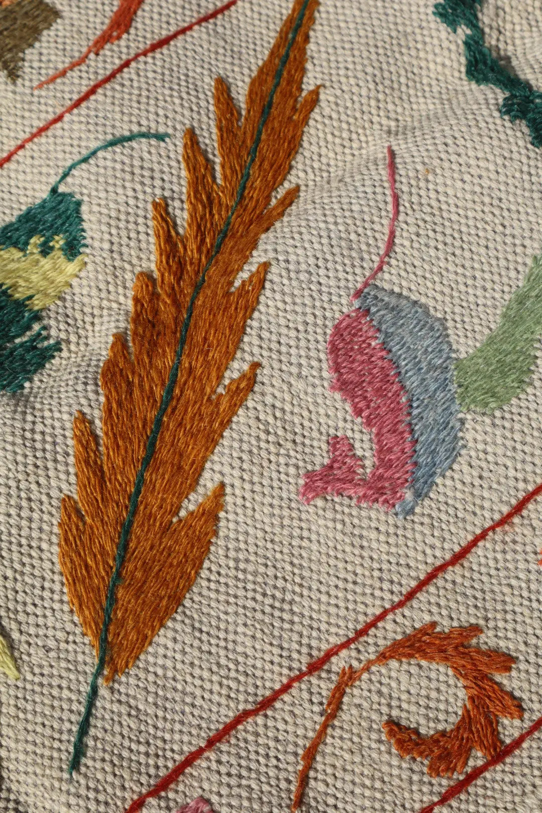 Tapis Kilim Suzani Blanc Multicolore – 238 x 159 cm Néda